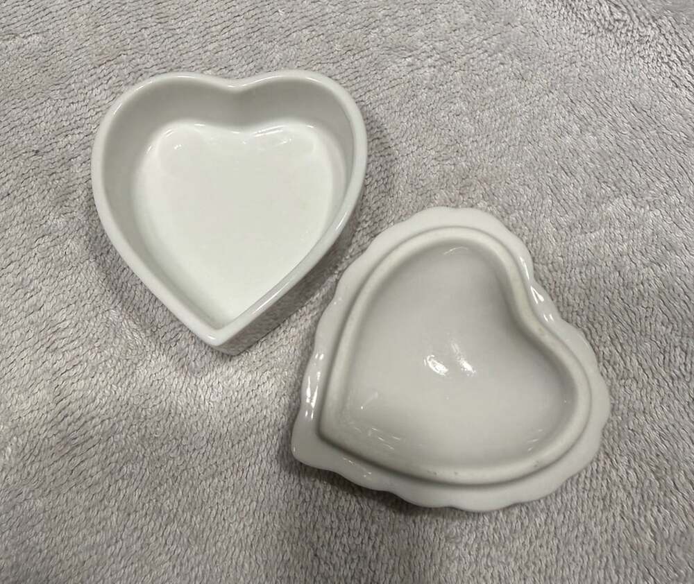 Lefton Trinket Box - Picture 4 of 8